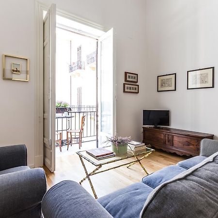 Elegante E Moderno Appartamento Al Politeama Palermo Luaran gambar