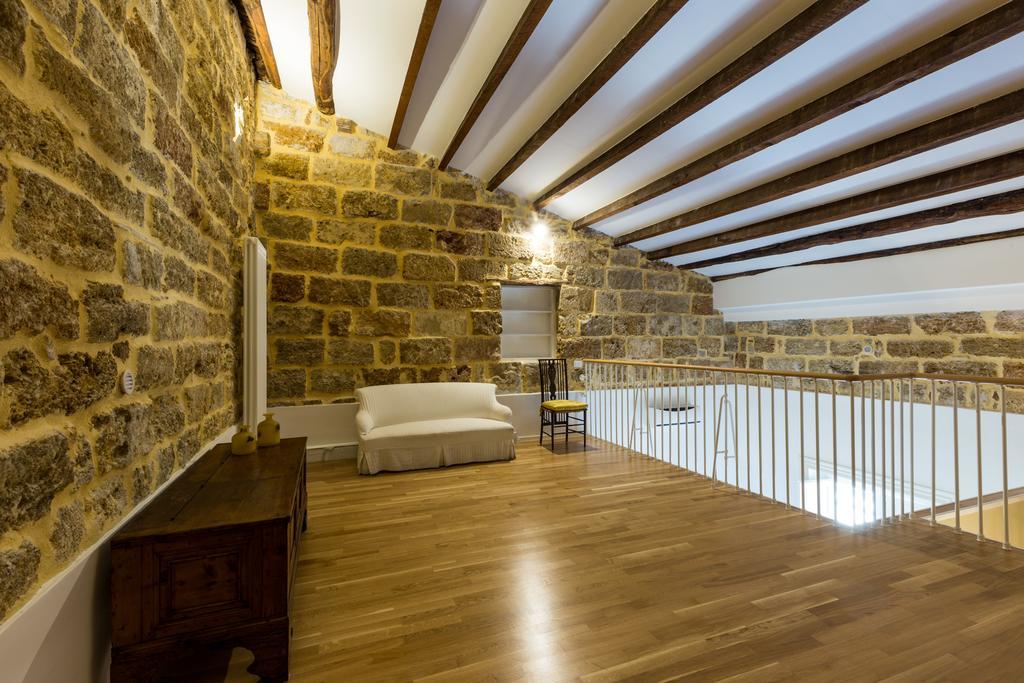 Elegante E Moderno Appartamento Al Politeama Palermo Luaran gambar